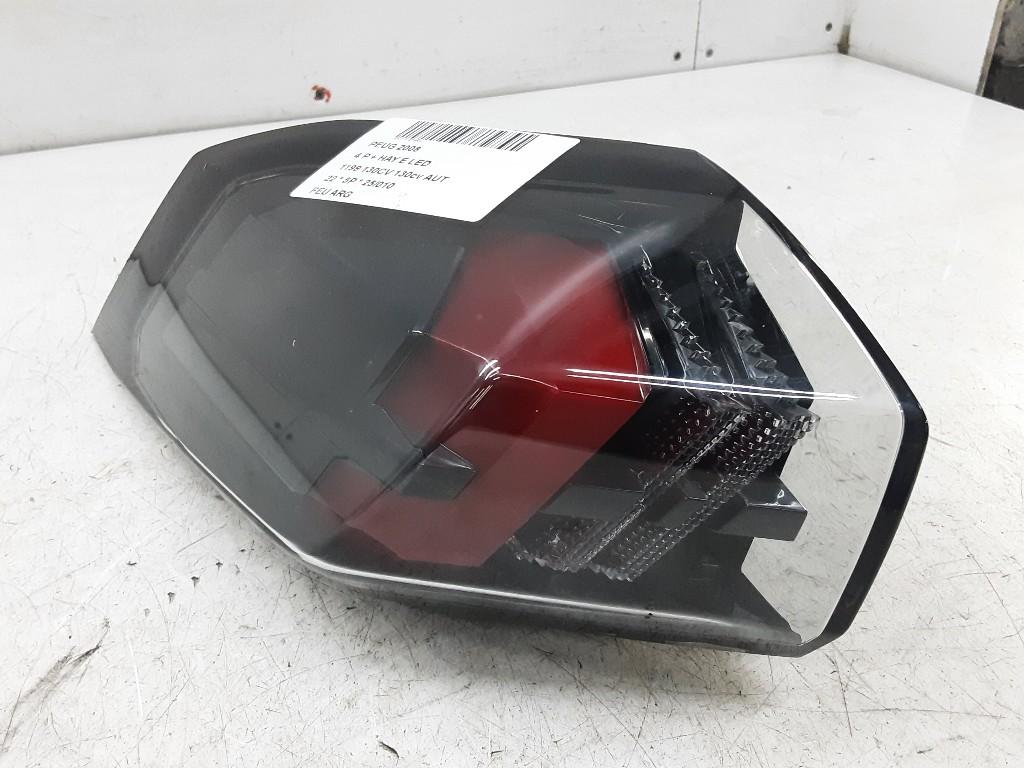 FEU ARRIÈRE GAUCHE Peugeot 2008 (UD / UK / UR / US / UX), Mevr. I. Hauben, Utilisé, Rue de l'Espoir 34 34
4030  GRIVEGNÉE, BE