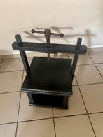 Ancienne presse a papier, Enlèvement, Comme neuf