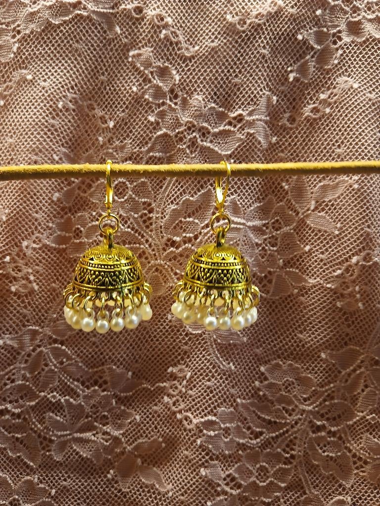 Indische jhumka oorringen, Ophalen of Verzenden, Nieuw, Goud, Hangers