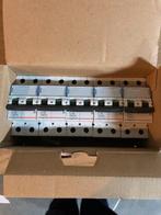 Nieuwe automatische zekeringen, Doe-het-zelf en Bouw, Elektriciteit en Kabels, Ophalen of Verzenden, Nieuw, Overige typen