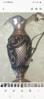 Vase en etain, Enlèvement