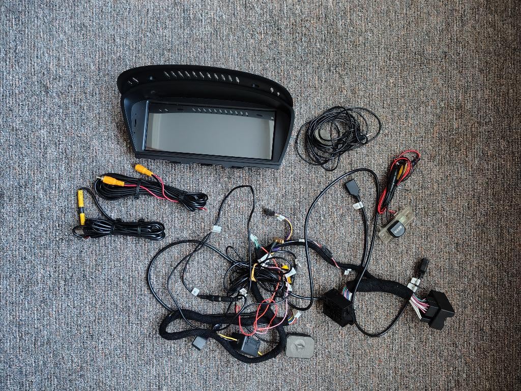 Android Radio 8" BMW E60/ 5-Serie (2005-2008), Envoi, BMW