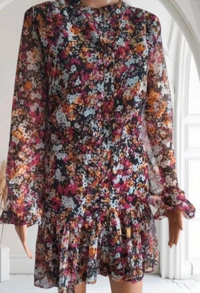 2 x NIKKIE!, Kleding | Dames, Dames-kledingpakketten, Nieuw, Maat 42/44 (L), Verzenden