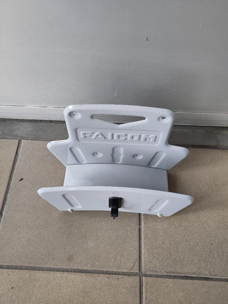 Faicom Muurbeugel darm, Tuin en Terras, Tuinmeubel-accessoires, Zo goed als nieuw, Ophalen