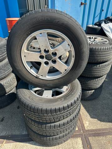 Winterwielen Mitsubishi Outlander 215/70 R16 100H beschikbaar voor biedingen