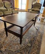 Vintage houten salontafel met sierpoten, Ophalen
