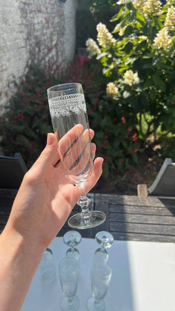 Set van 6 kristallen champagneglazen met sierlijk patroon, Antiek en Kunst, Antiek | Glaswerk en Kristal, Ophalen