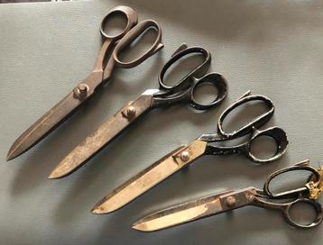 4 vintage naai scharen. Uit staal. beschikbaar voor biedingen