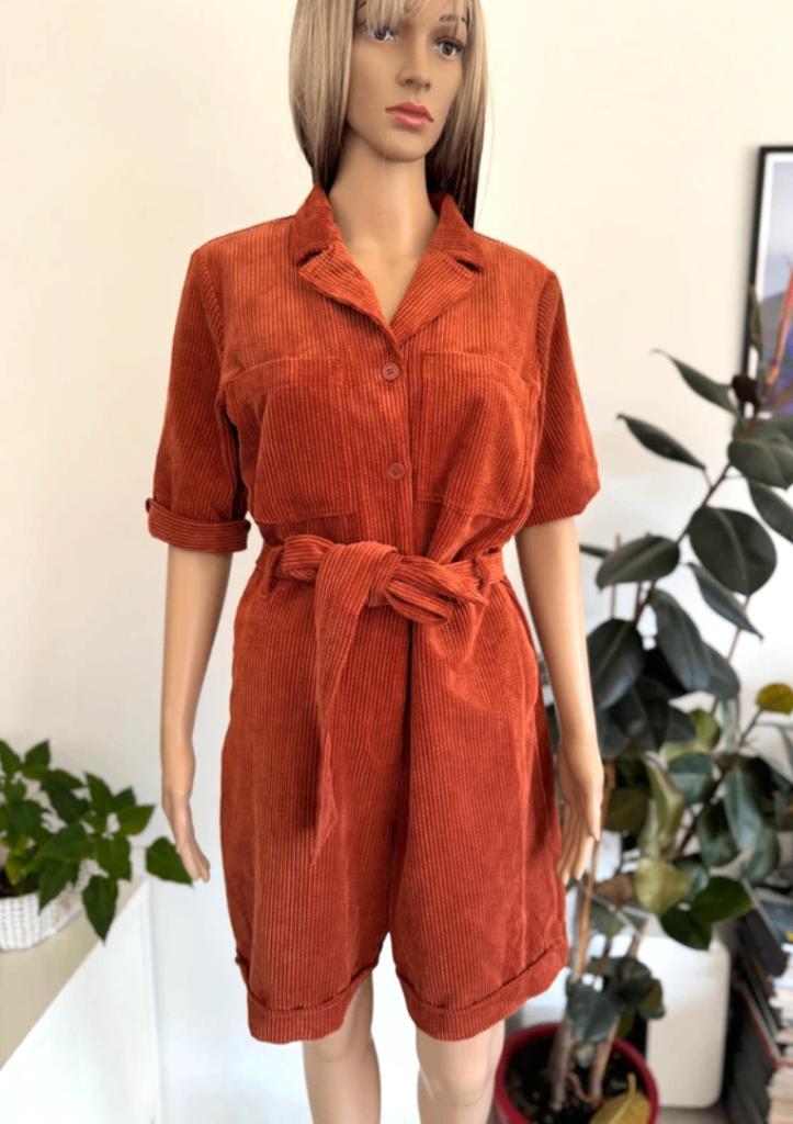 Beautiful playsuit Monki (size S/M), Kleding | Dames, Jumpsuits, Zo goed als nieuw, Maat 38/40 (M), Oranje, Ophalen of Verzenden