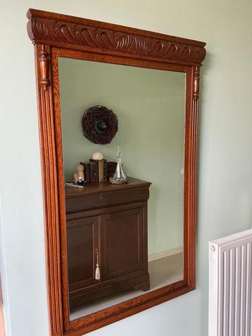 Spiegel beschikbaar voor biedingen