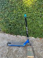 2 steps: rode = inklapbaar handig om mee te nemen, Fietsen en Brommers, Ophalen, Gebruikt, Gewone step, DECATHLON