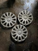 ***3zeer mooie ford wieldeksels komen van een fiësta***, Auto-onderdelen, Banden en Velgen, Ophalen, Velg(en)