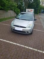 Ford fiesta benzine 2004 146722 km, Autos, Ford, 5 places, Tissu, Achat, Hatchback