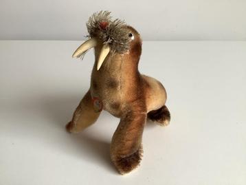 Vintage Steiff walrusje "Paddy" met schildje beschikbaar voor biedingen
