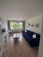Gemeubileerde studio te huur in Woluwé-Saint-Lambert, Immo, Appartementen en Studio's te huur, 20 tot 35 m², Brussel