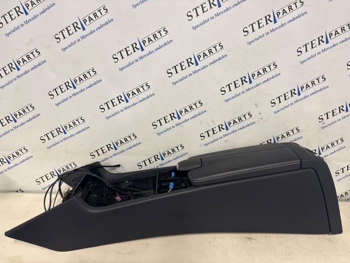 Middenconsoles van een Mercedes CLS-Klasse, Auto-onderdelen, Interieur en Bekleding, Mercedes-Benz, Gebruikt, 3 maanden garantie