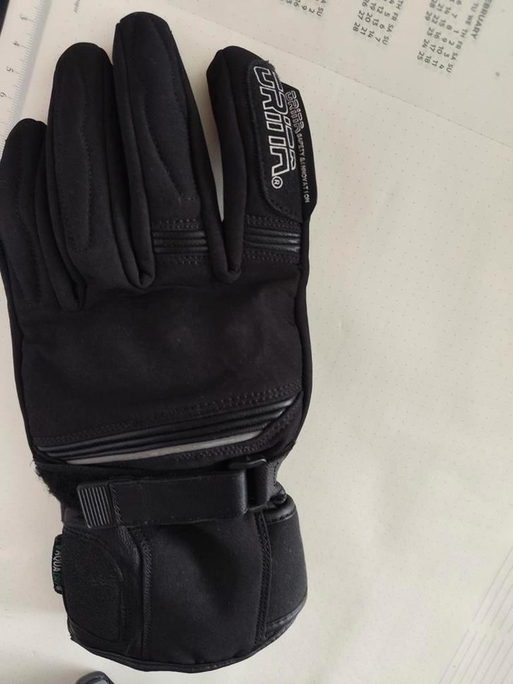 Zwarte winterhandschoenen Orina Tyler slechts 2 maanden oud, Motoren, Kleding | Motorkleding, Ophalen of Verzenden