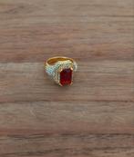 ring met grote rode steen, Nieuw, Ophalen of Verzenden