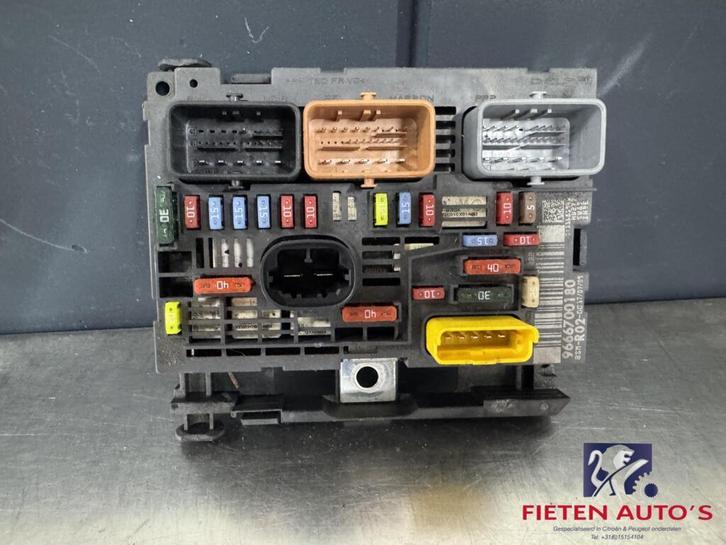 Zekeringkast BSM R02 Citroën Peugeot 9666700180 Delphi, Auto-onderdelen, Elektronica en Kabels, Citroën, Gebruikt, Ophalen of Verzenden