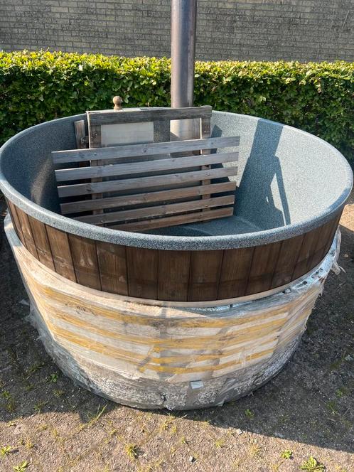 Gebruikte hottub - inbouw - interne kachel - inc bezorging, Tuin en Terras, Zwembad-toebehoren, Zo goed als nieuw, Ophalen