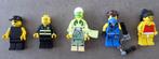 Lot van 5 Lego minifiguren diverse jaren.