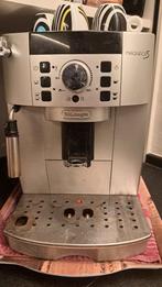 Delonghi magnifica s ecam 22.110 sb, Elektronische apparatuur, Ophalen of Verzenden, Gebruikt, Espresso apparaat, Afneembaar waterreservoir