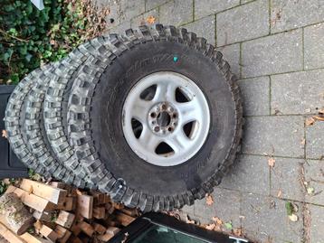 jeep wrangler velgen 15 duim beschikbaar voor biedingen