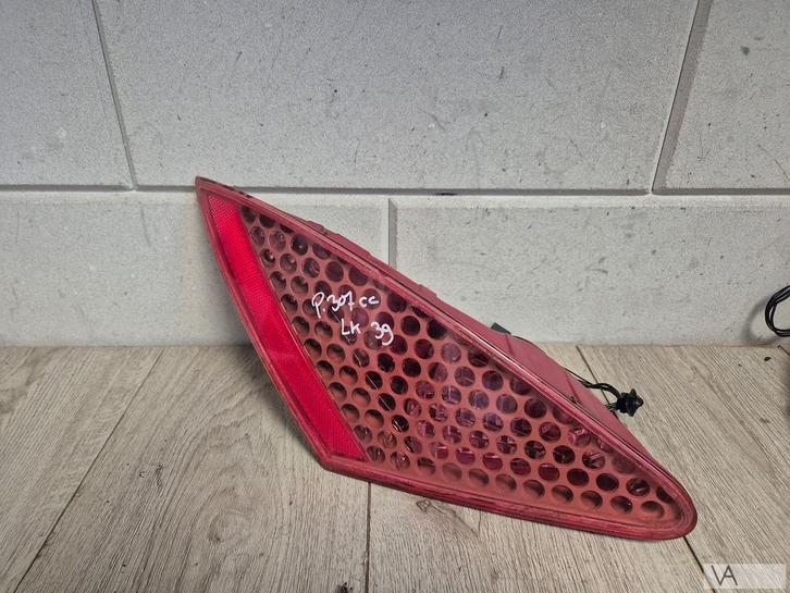 Peugeot 307 cc 2004 - 2009 achterlicht links op klep €100, Auto-onderdelen, Verlichting, Peugeot, Gebruikt, Ophalen of Verzenden