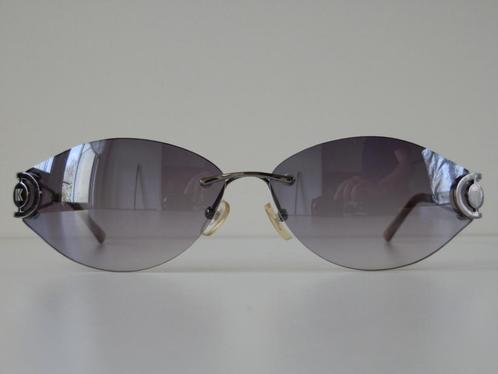 Ikki zonnebril., Handtassen en Accessoires, Zonnebrillen en Brillen | Dames, Zo goed als nieuw, Zonnebril, Overige merken, Overige kleuren