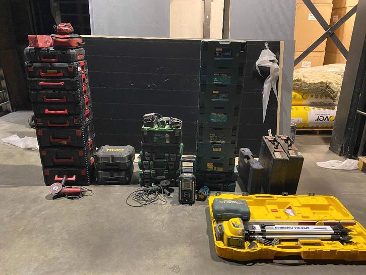 Grote partij machines wegens stopzetting firma., Doe-het-zelf en Bouw, Gereedschap | Boormachines, Gebruikt, Boor- en Schroefmachine