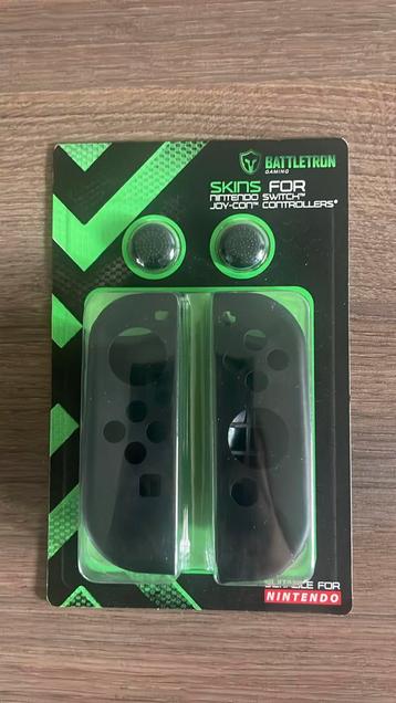 Housses Battletron JoyCon disponible aux enchères