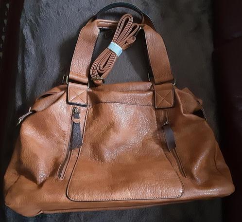 Sac bags bandoulière Paolo brun camel, Bijoux, Sacs & Beauté, Sacs | Sacs Femme, Comme neuf, Sac à main, Brun, Enlèvement ou Envoi