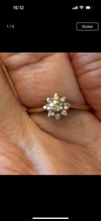 Gouden ringetje met briljantjes, Handtassen en Accessoires, Ophalen, Goud