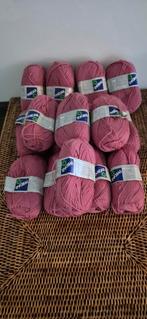 16 bollen garen, Ophalen