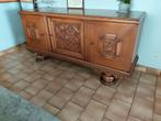 Buffet en bois massif, Maison & Meubles, Enlèvement, Utilisé, Klassiek, Avec tablette(s)