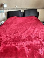 couvre-lit rouge, Enlèvement, Utilisé, Deux personnes, Rouge