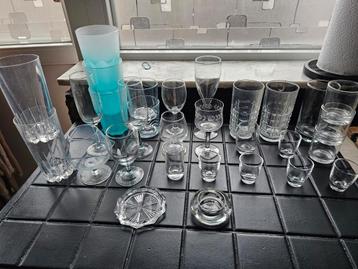 Divers Modèles de verre  beschikbaar voor biedingen