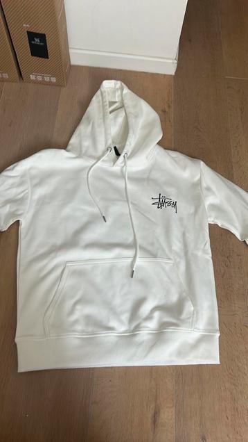 Stussy Trui Wit beschikbaar voor biedingen