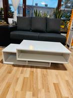 Moderne salontafel voor de woonkamer., Huis en Inrichting, Tafels | Salontafels, Ophalen, 100 tot 150 cm, Modern ontwerp, 50 tot 100 cm