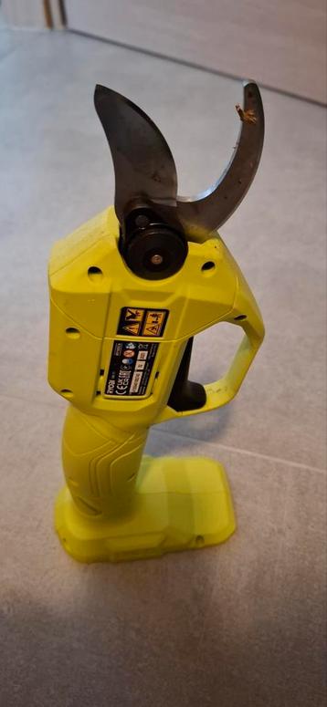 Cisaille Ryobi 18v beschikbaar voor biedingen