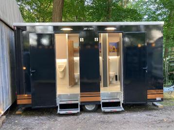 Stijlvolle toiletwagen te huur beschikbaar voor biedingen