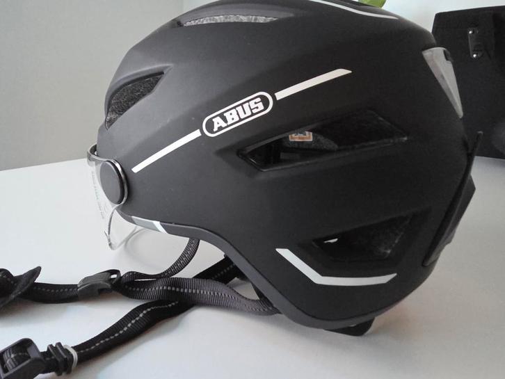 ABUS helm speedpedelec, Vélos & Vélomoteurs, Accessoires vélo | Casques de vélo, Comme neuf, Homme ou Femme, Enlèvement