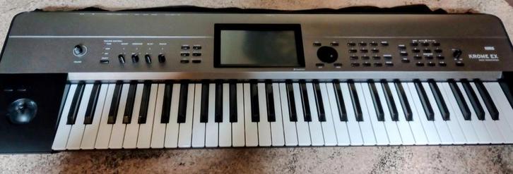 Korg krome ex 61 keys nieuwstaat !, Muziek en Instrumenten, Synthesizers, Zo goed als nieuw, Korg, Ophalen