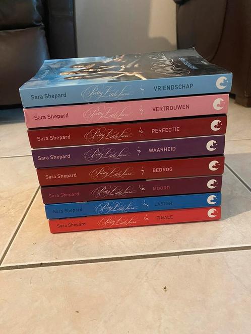 Boekenreeks van pretty little liars, Boeken, Science fiction, Zo goed als nieuw, Ophalen of Verzenden