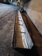 Lange voederbakken 6 meter lang 2 stuks