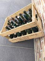 Vintage houten hoge bierbak gevuld met 24 beugelflesjes, Verzamelen, Biermerken, Ophalen of Verzenden, Zo goed als nieuw, Flesje(s)