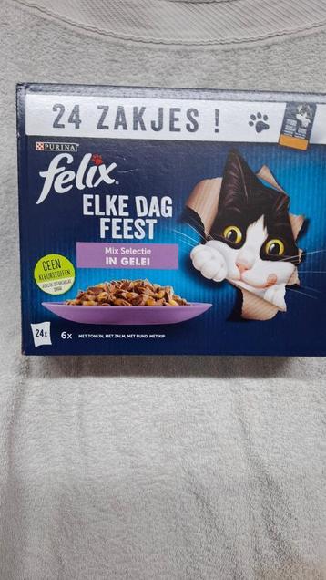 kattevoer beschikbaar voor biedingen