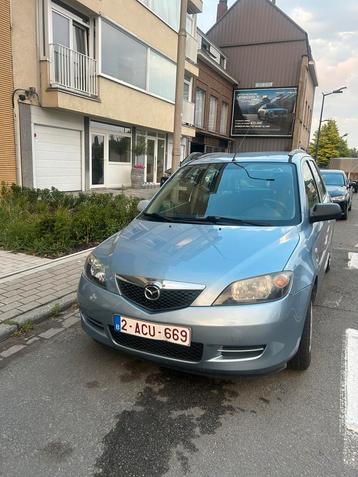 Mazda 2 essence, Argent ou Gris, Achat, Entreprise, Boîte manuelle