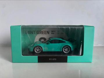 Porsche 911 GT3 mint green beschikbaar voor biedingen