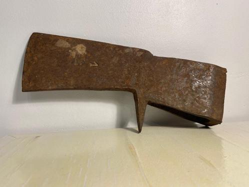 Antieke bijl met merkteken, Antiek en Kunst, Antiek | Gereedschap en Instrumenten, Ophalen of Verzenden